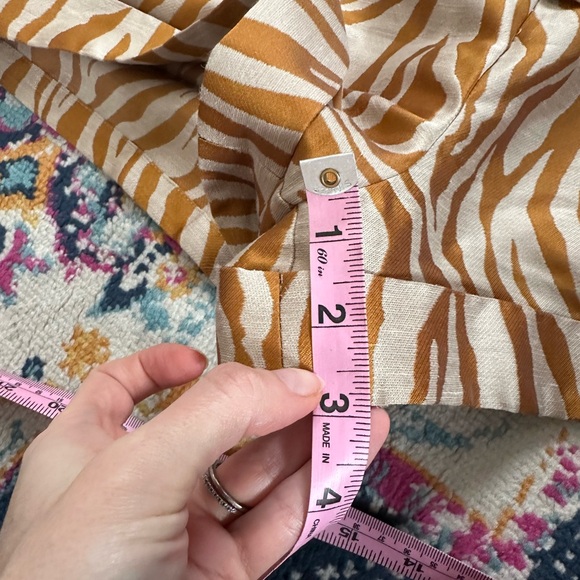 Sézane Romeo Shorts in Zebra Ochre - Picture 8 of 8